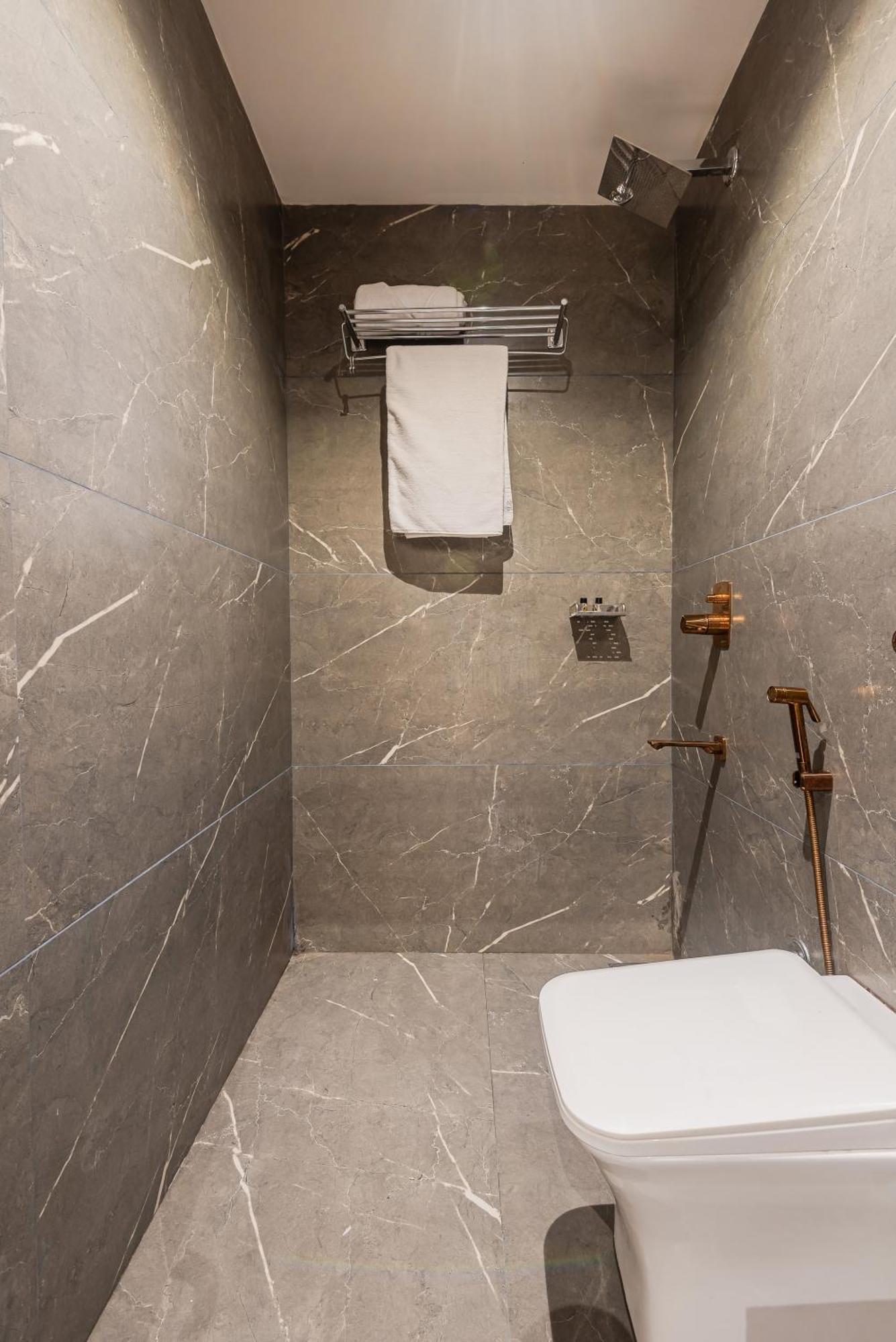 מומביי Hotel Silver Park מראה חיצוני תמונה